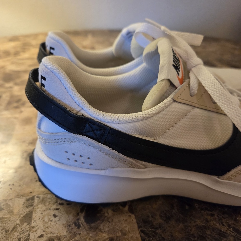Nike Waffle Debut Women's sz 8 Low Top Lace-Up Sneakers Sanddrift casual active - Picture 2 of 16